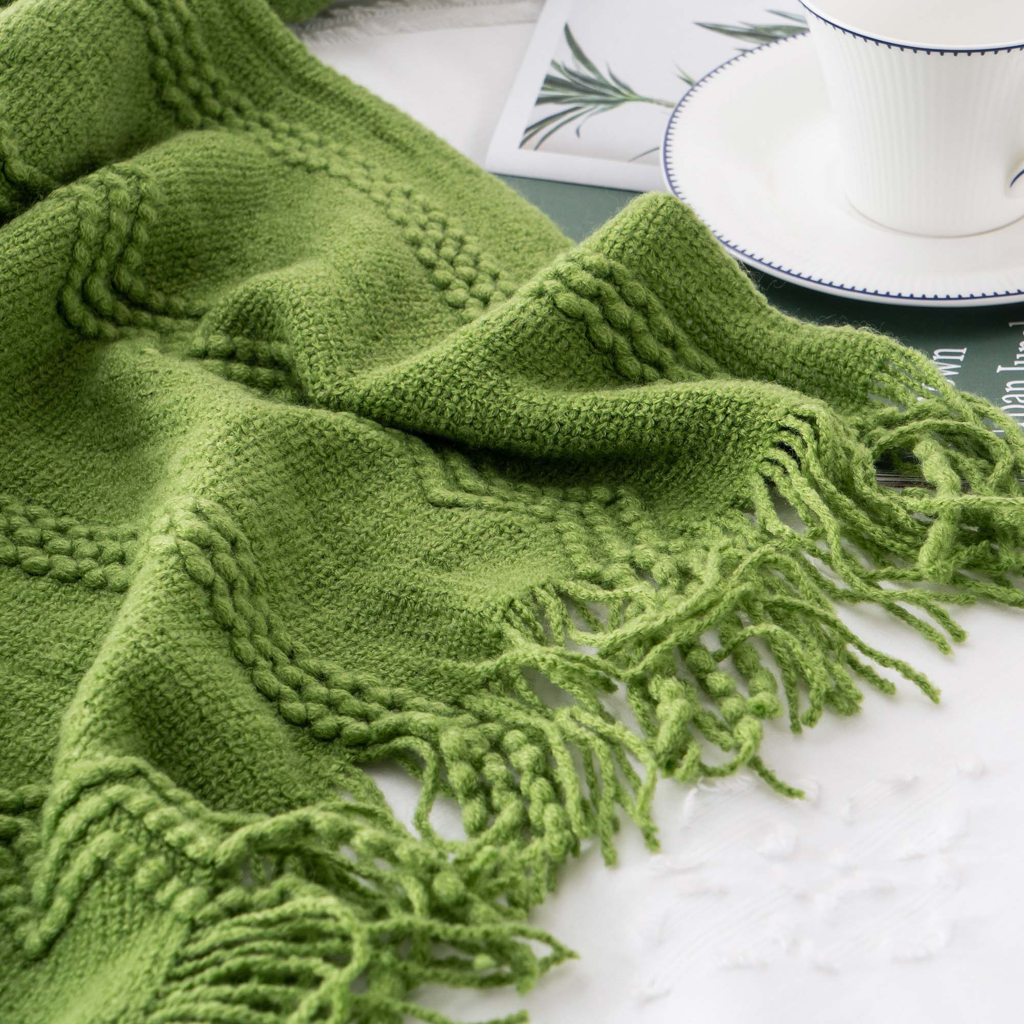 Wavy Pattern Fringe Throw