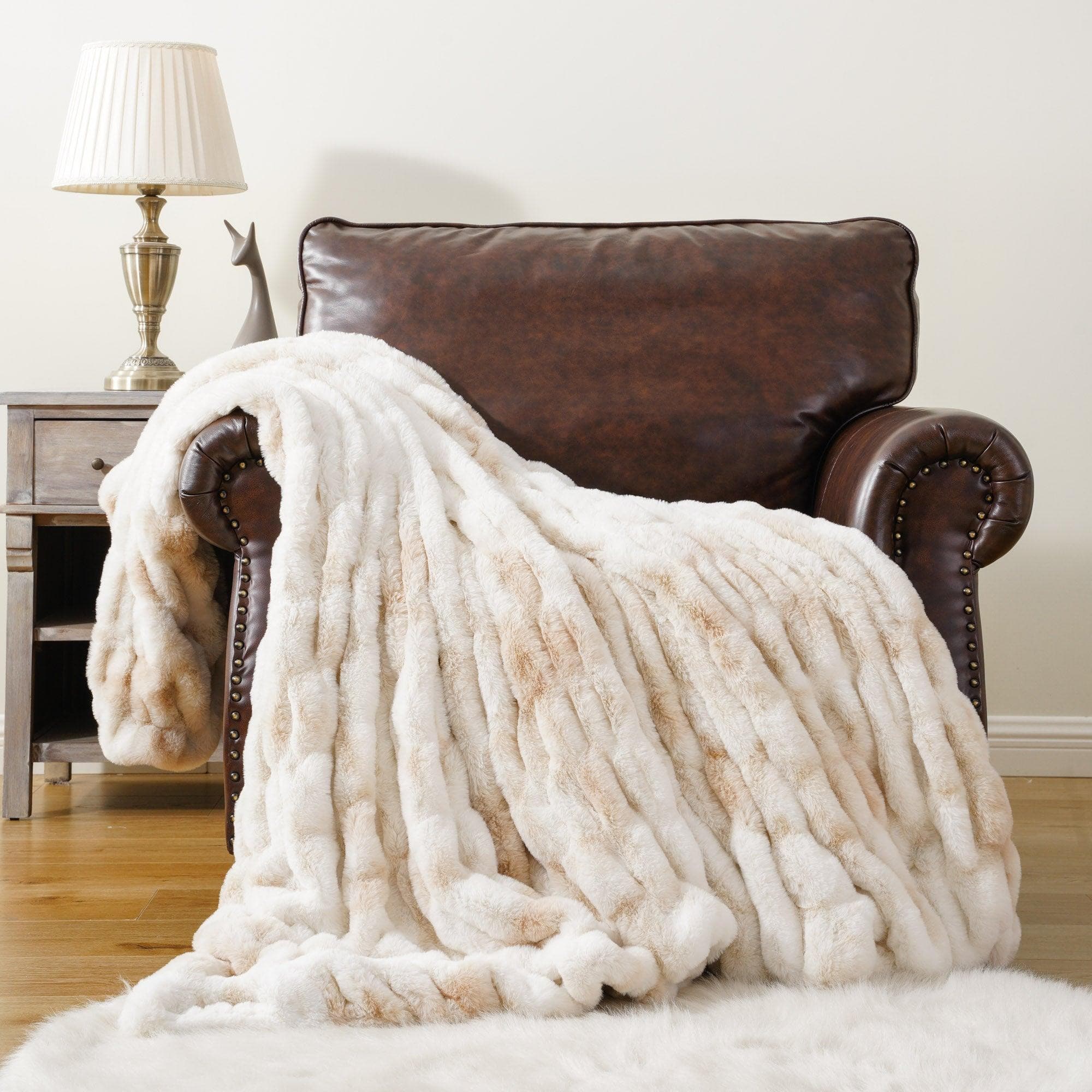 Thick faux outlet fur