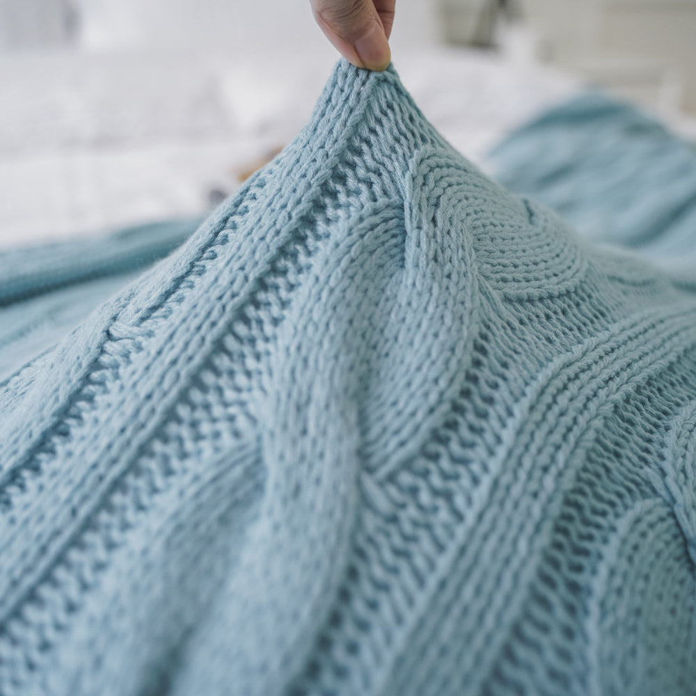 Cable Knit Throw Blanket