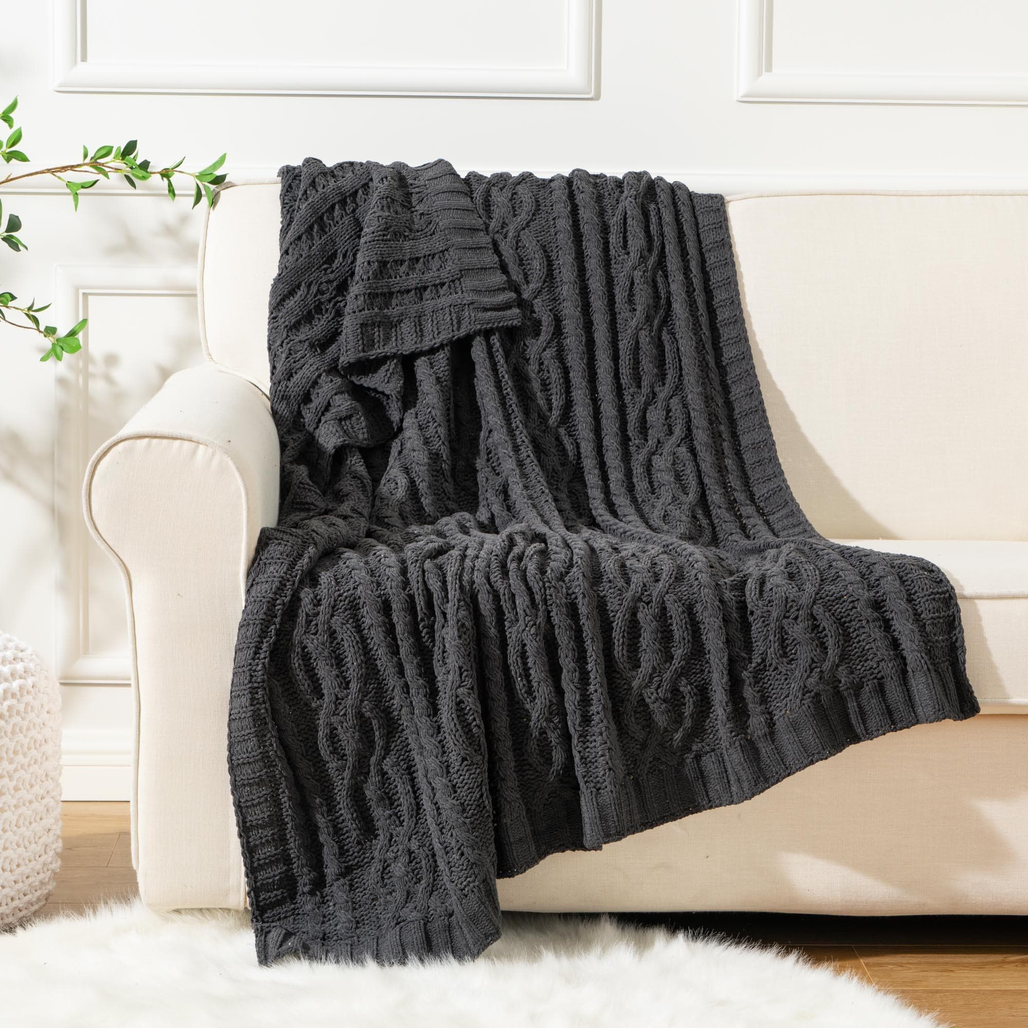 Black cable knit discount blanket